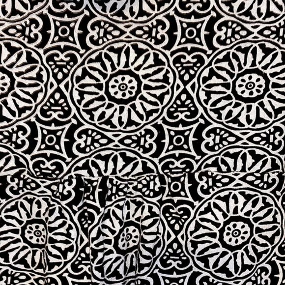 Maurice’s Full zip long sleeve shirt - Picture 4 of 4